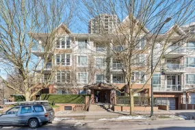 211 3551 FOSTER AVENUE, Vancouver East, Vancouver, BC