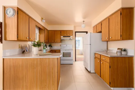 7440 THORMANBY CRESCENT image #3
