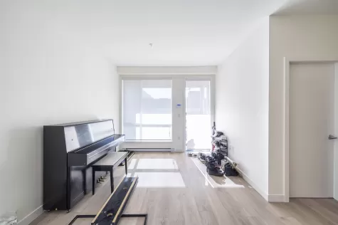 105 7169 14TH AVENUE image #3