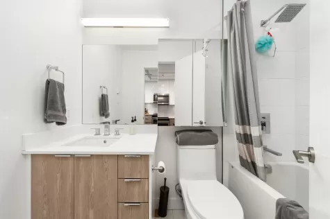 211 37881 CLEVELAND AVENUE image #1