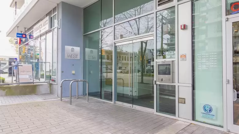 901 1783 MANITOBA STREET image #1