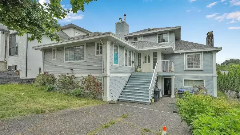 14101 79 AVENUE image #1