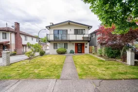 2 3605 E 27TH AVENUE, Vancouver East, Vancouver, BC