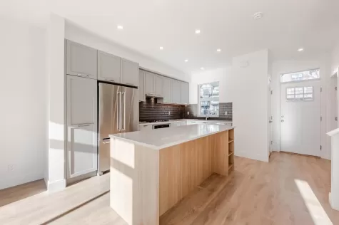 175 1310 MITCHELL STREET image #1