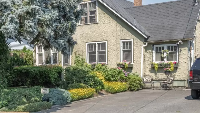 9790 OAK STREET image #1