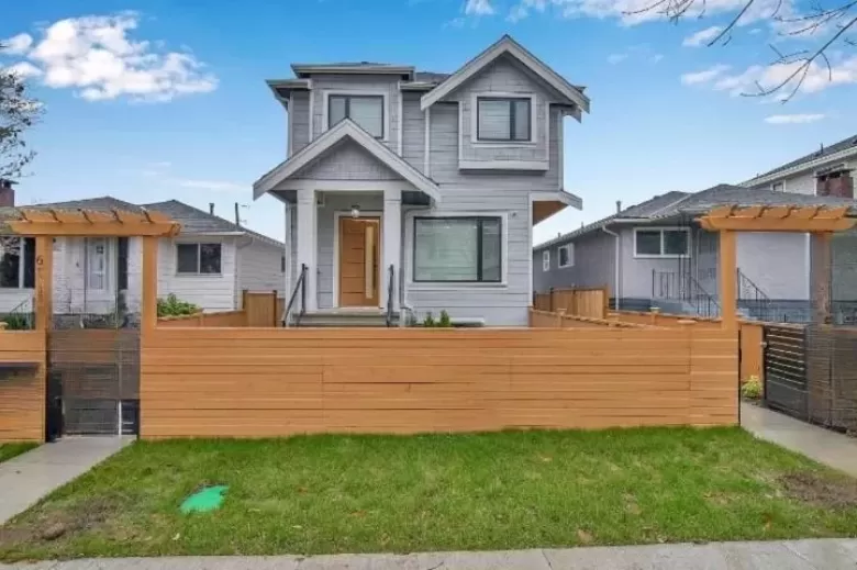 6975 DOMAN STREET image #1