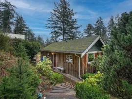 1482 EAGLE CLIFF ROAD, Bowen Island, Bowen Island, BC