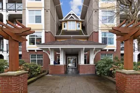 108 17712 57A AVENUE, Cloverdale, Surrey, BC