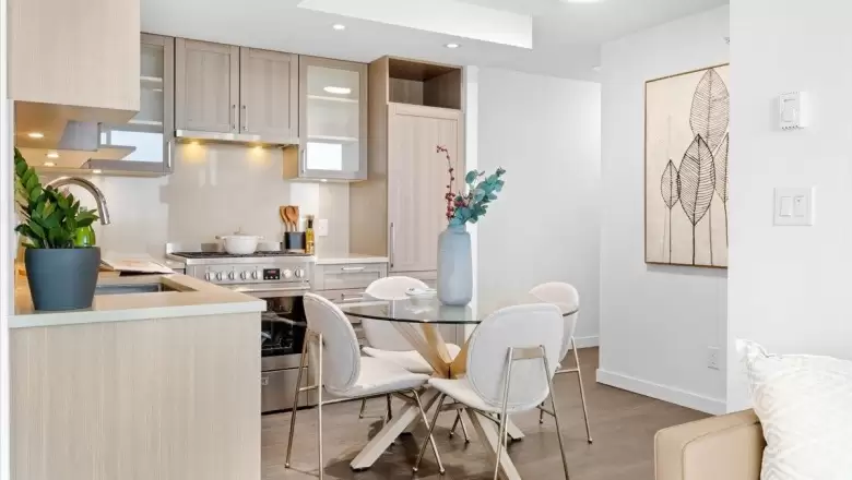 2702 5470 ORMIDALE STREET image #1