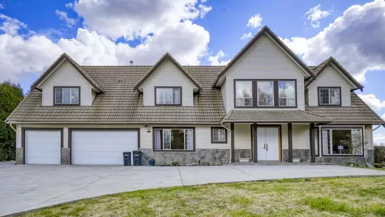 17590 KENNEDY ROAD, Pitt Meadows, BC