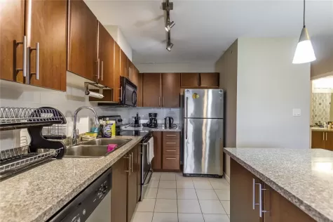 1603 1178 HEFFLEY CRESCENT image #1