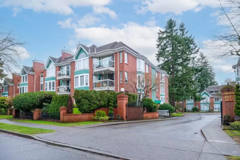 109 1695 AUGUSTA AVENUE image #1