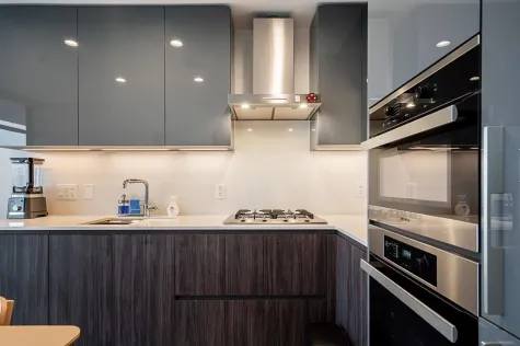 3003 6511 SUSSEX AVENUE image #1