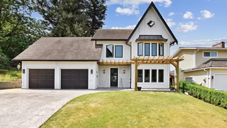 2307 OLYMPIA PLACE image #1