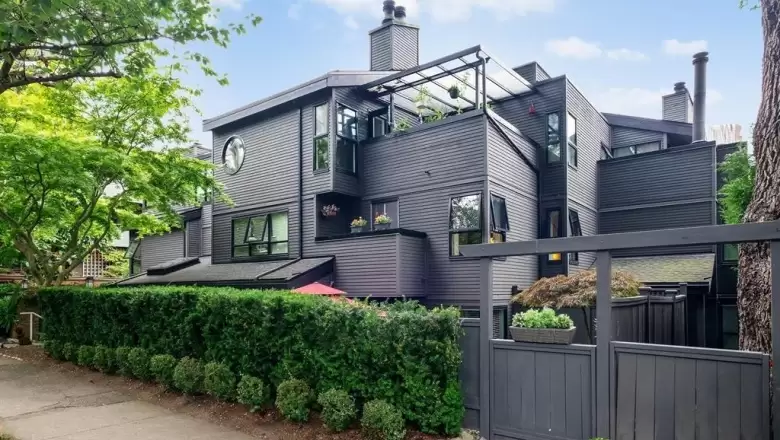 107 2455 YORK AVENUE image #1