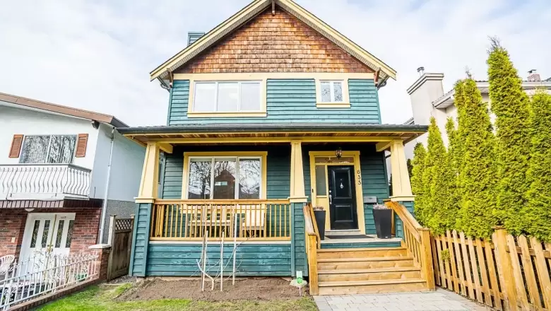 635 E 10TH AVENUE image #1
