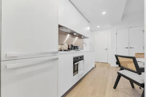 1106 1480 HOWE STREET image #1