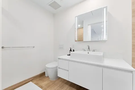 1106 1480 HOWE STREET image #4