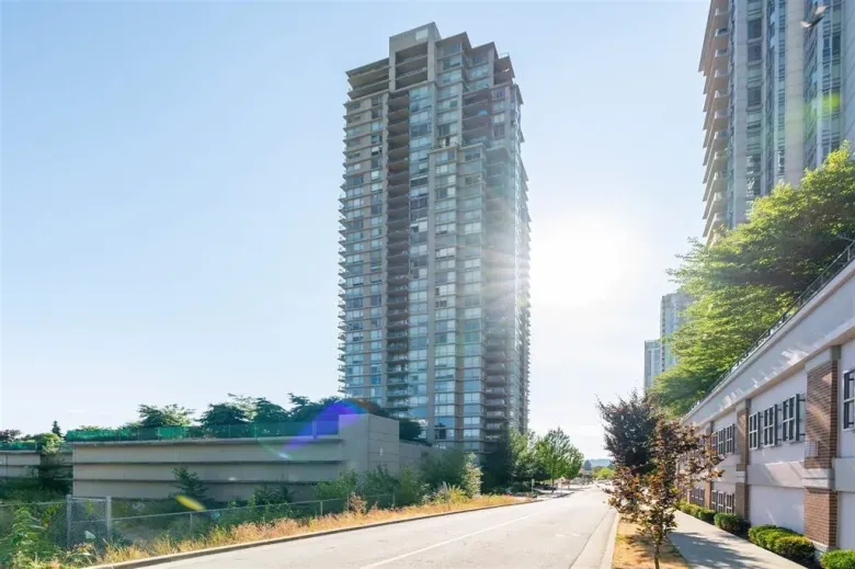 302 2980 ATLANTIC AVENUE image #1
