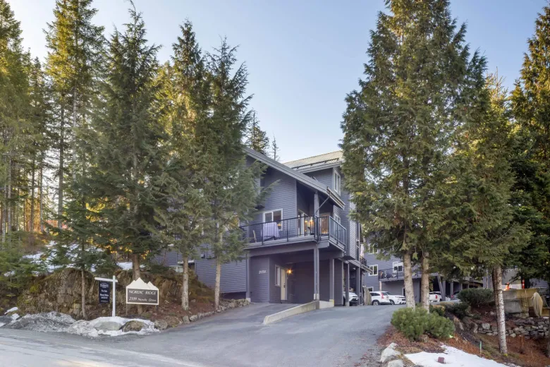 6 2109 NORDIC DRIVE image #1