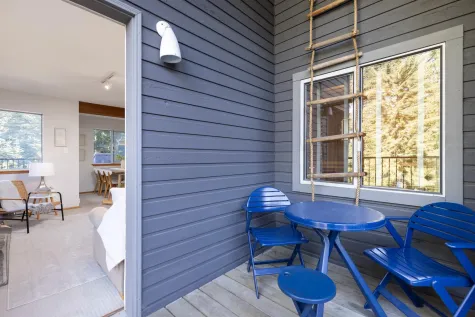 6 2109 NORDIC DRIVE image #3