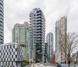 301 889 PACIFIC STREET, Vancouver, BC