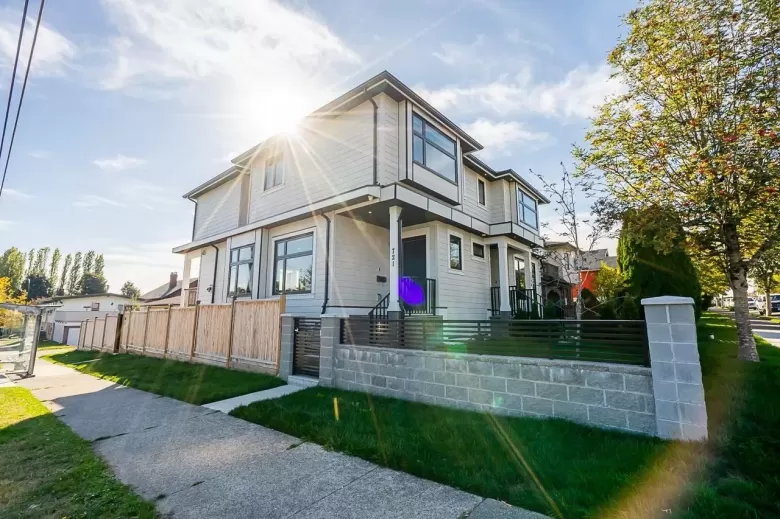721 RENFREW STREET image #1