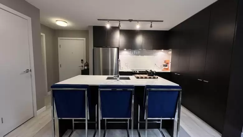307 1679 LLOYD AVENUE image #1