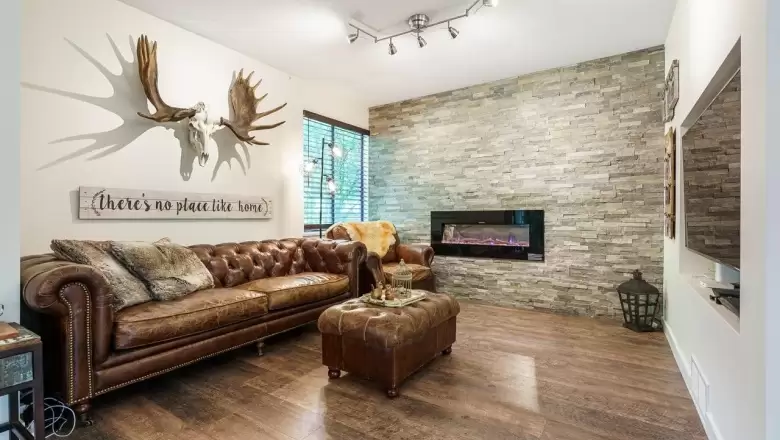 8533 WOODTRAIL PLACE image #1