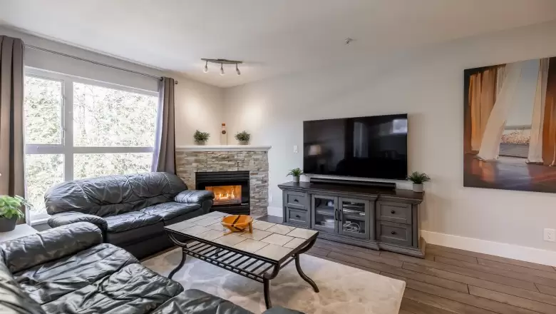 C304 9848 WHALLEY BOULEVARD image #1