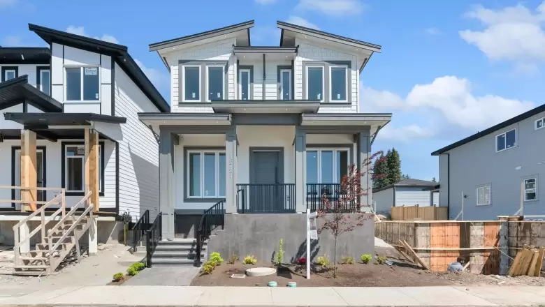16721 15A AVENUE image #1