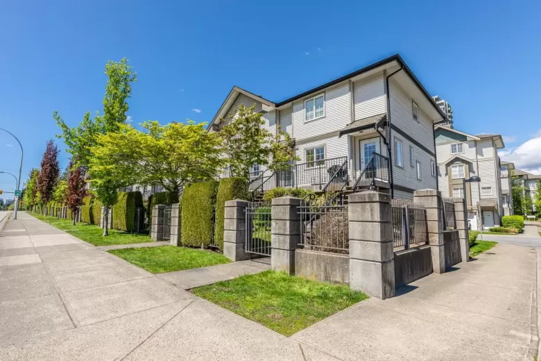 2 14855 100 AVENUE image #1