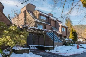 3333 MOUNTAIN HIGHWAY, North Vancouver, North Vancouver, BC