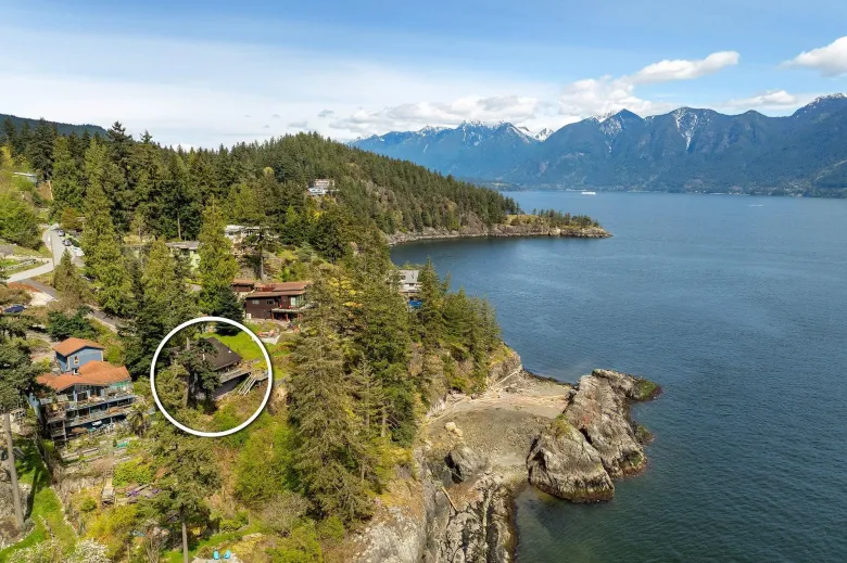 825 HUMMINGBIRD LANE, Bowen Island, BC for sale