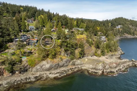 825 HUMMINGBIRD LANE image #3