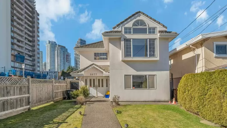 5977 MCMURRAY AVENUE, Burnaby, BC