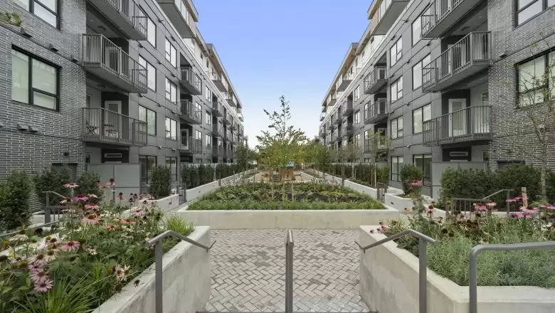 317 648 LEA AVENUE image #1