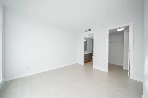1007 6833 BUSWELL STREET image #3