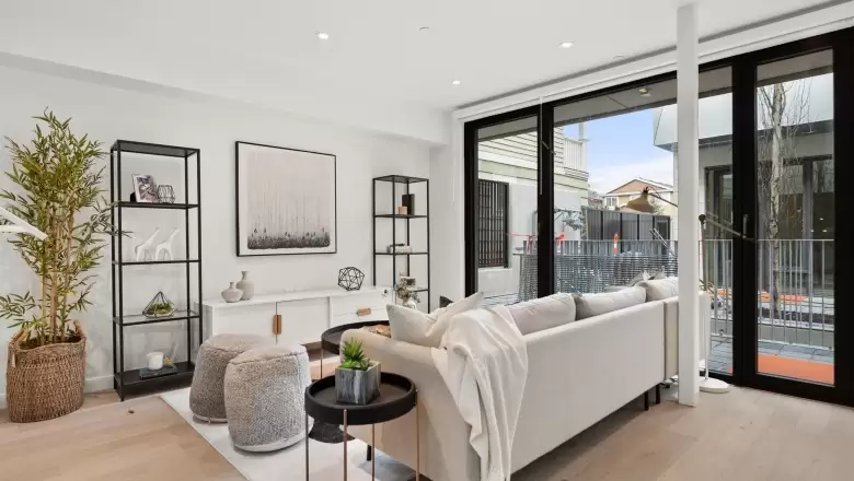 6 8 W 17TH AVENUE image #1