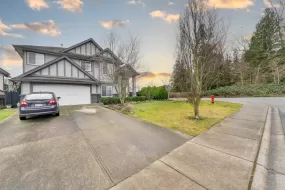 27006 35 AVENUE, Langley, Langley, BC