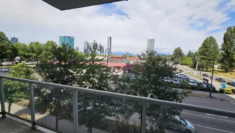 205 13688 100 AVENUE image #1