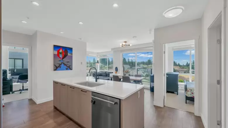 605 707 COMO LAKE AVENUE image #1