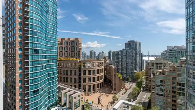 1406 480 ROBSON STREET, Vancouver, BC