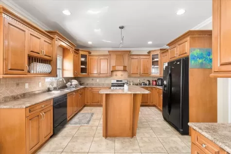 14784 67A AVENUE image #3