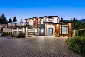 3560 HIGHLAND BOULEVARD, North Vancouver, North Vancouver, BC