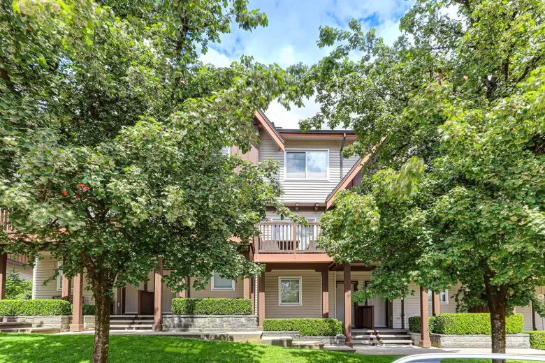 15 2200 PANORAMA DRIVE image #1