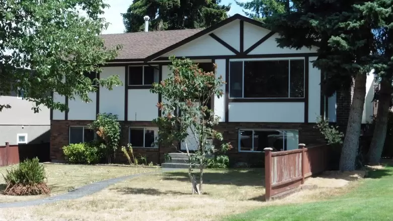 6802 ACACIA AVENUE image #1