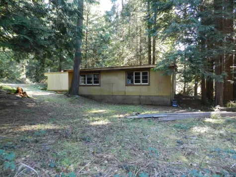 1239 LOCKYER ROAD image #1