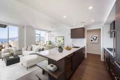 3305 1335 HOWE STREET image #1