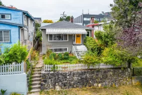 5585 CHESTER STREET, Vancouver, BC